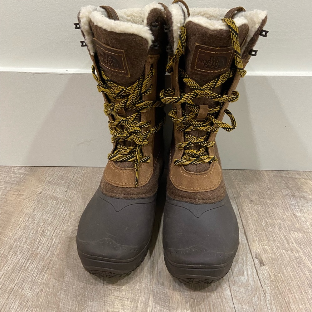 North Face Shellista III Mid Boots size 7.5